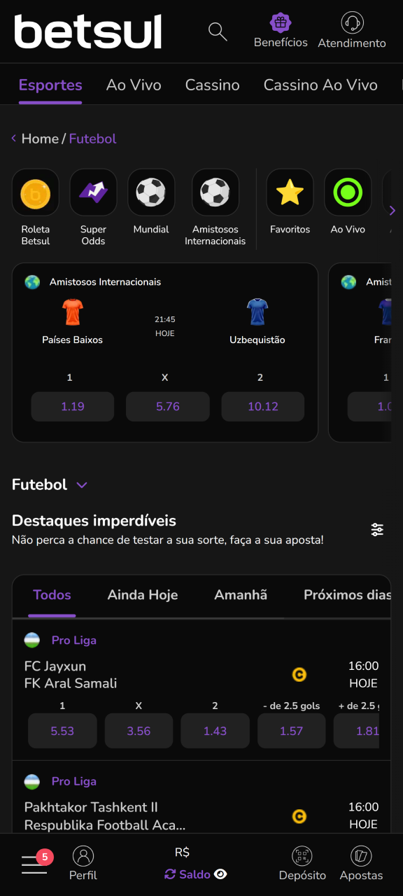 Acesse a seção de futebol no site da Betsul.